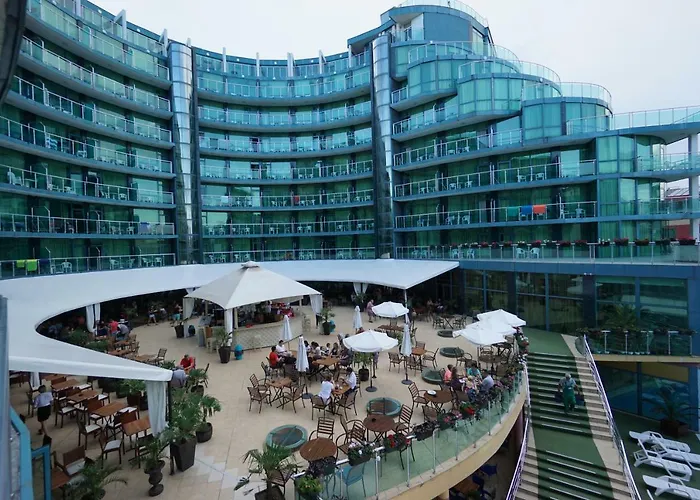 Apartment In Del Sol *