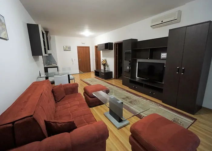 In Del Sol Apartment